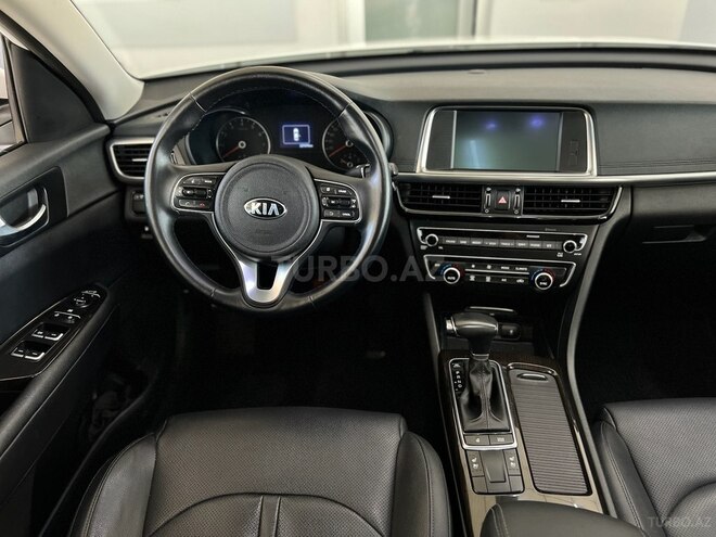 Kia K5-14
