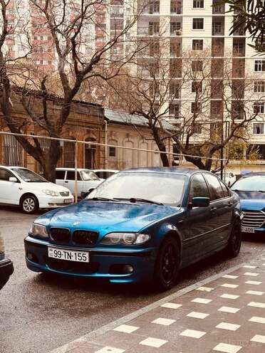 BMW 320-3