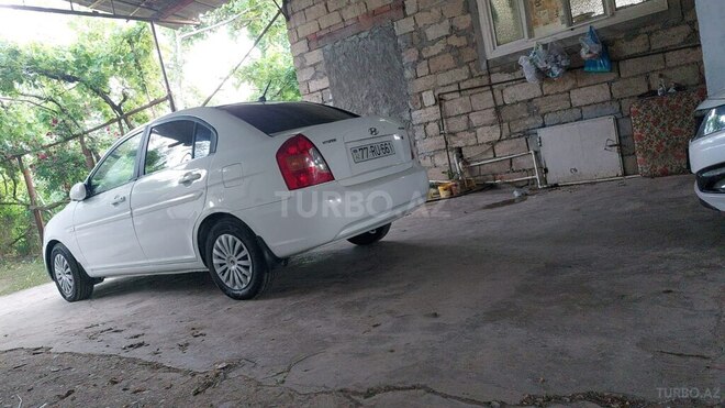 Hyundai Accent 2009, 241,000 km - 1.4 l - Biləsuvar