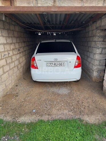 Hyundai Accent 2009, 241,000 km - 1.4 l - Biləsuvar