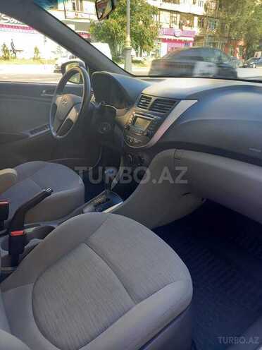 Hyundai Accent 2017, 107,198 km - 1.6 л - Bakı
