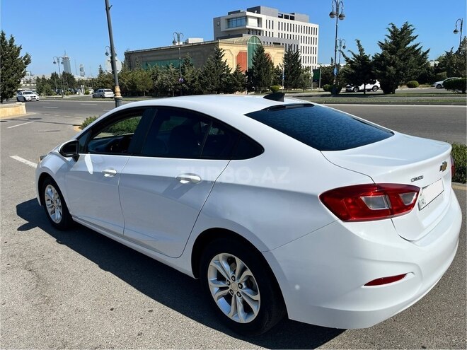 Chevrolet Cruze-5