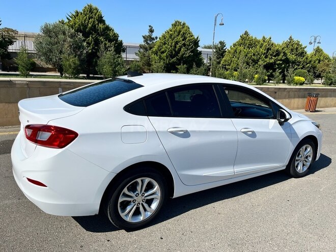 Chevrolet Cruze-4