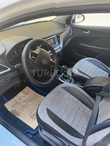 Hyundai Accent 2017, 132,000 km - 1.6 l - Bakı
