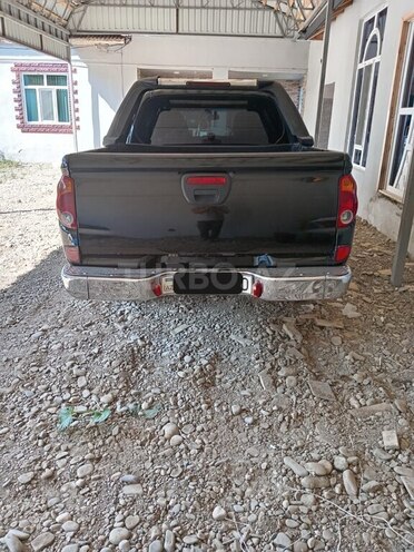 Mitsubishi L200 2014, 400,000 km - 2.5 l - Şabran