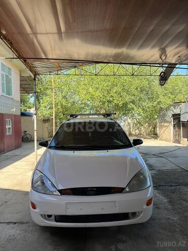 Ford Focus 2001, 360,000 km - 1.8 l - Neftçala