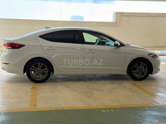 Hyundai Elantra 2017, 105,633 km - 2.0 l - Bakı
