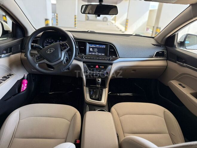 Hyundai Elantra 2017, 105,633 km - 2.0 l - Bakı