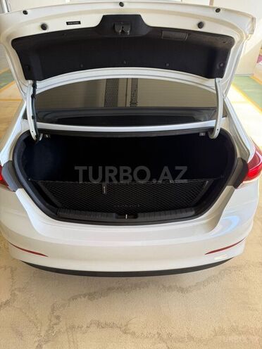 Hyundai Elantra 2017, 105,633 km - 2.0 l - Bakı