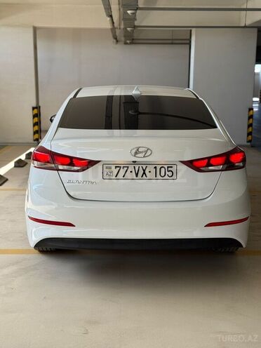 Hyundai Elantra 2017, 105,633 km - 2.0 l - Bakı