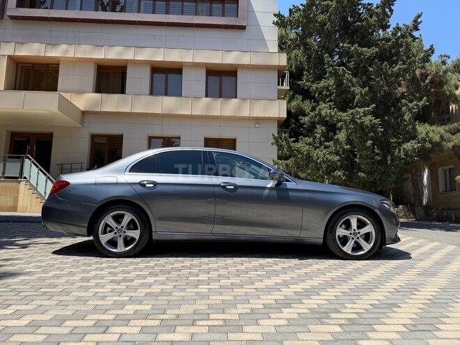 Mercedes E 220 d 4MATIC 2017, 189,612 km - 2.0 л - Bakı