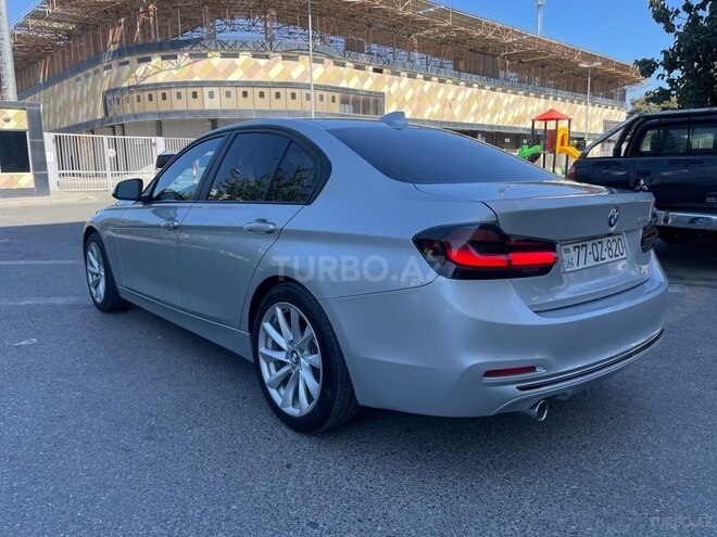 BMW 320-3