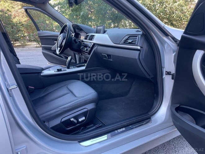 BMW 320-7