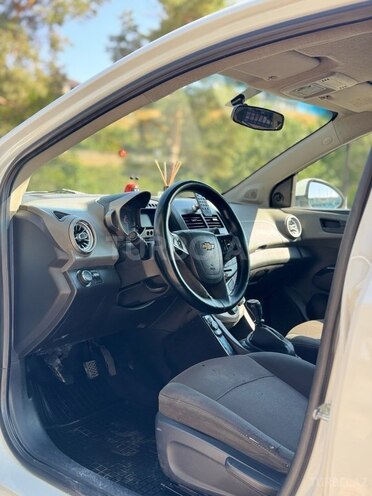 Chevrolet Aveo 2012, 405,555 km - 1.4 l - Quba