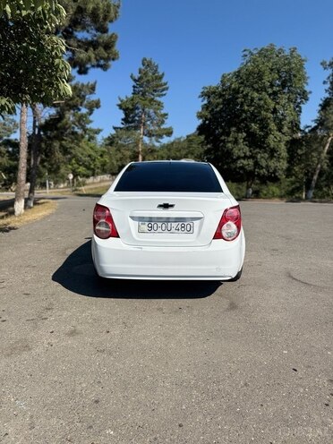 Chevrolet Aveo 2012, 405,555 km - 1.4 l - Quba