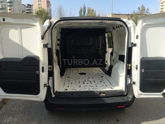 Fiat Doblo 2018, 175,000 km - 1.4 l - Bakı