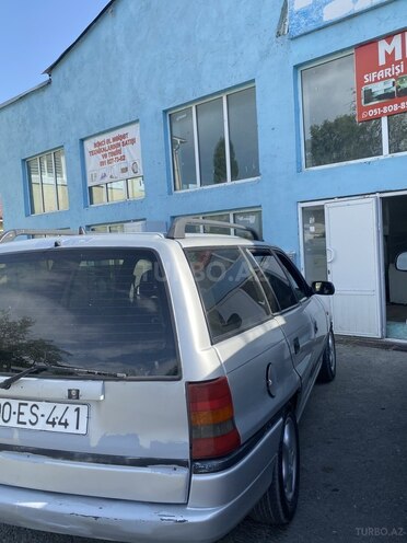 Opel Astra 1997, 533,000 km - 1.6 l - Qəbələ