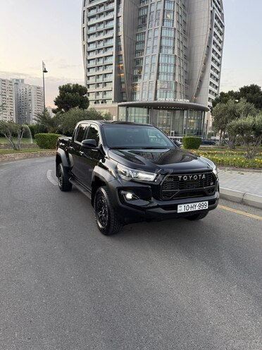 Toyota Hilux 2024, 45,000 km - 2.8 л - Bakı