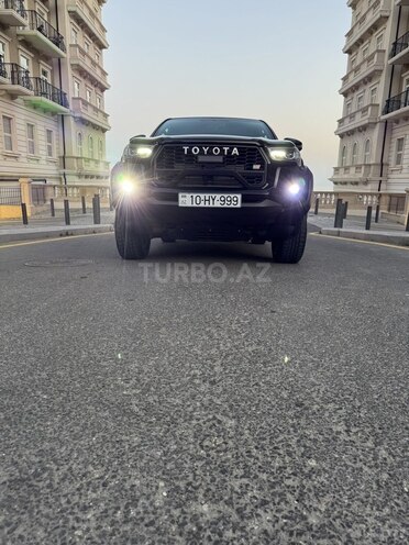 Toyota Hilux 2024, 45,000 km - 2.8 л - Bakı