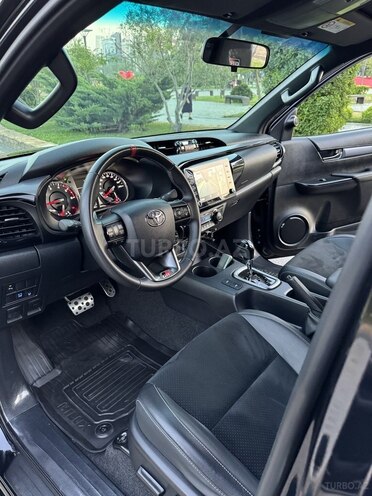 Toyota Hilux 2024, 45,000 km - 2.8 л - Bakı