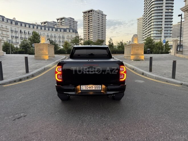 Toyota Hilux 2024, 45,000 km - 2.8 л - Bakı