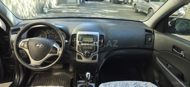 Hyundai i30 2011, 270,000 km - 1.6 л - Bakı