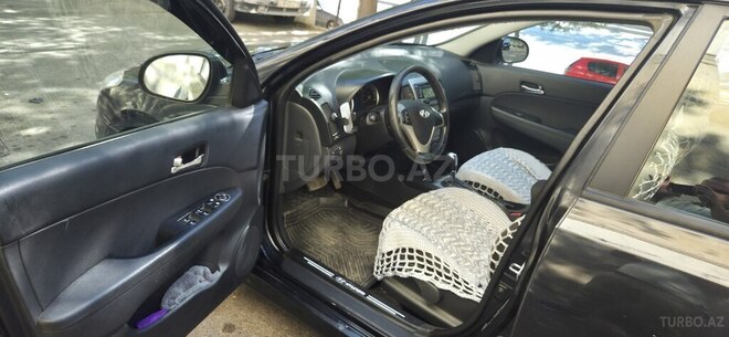 Hyundai i30 2011, 270,000 km - 1.6 л - Bakı