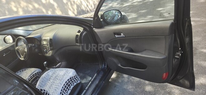 Hyundai i30 2011, 270,000 km - 1.6 л - Bakı