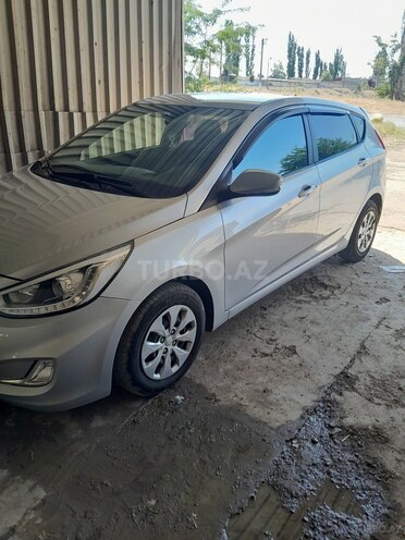 Hyundai Accent 2015, 82,669 km - 1.6 л - Tovuz