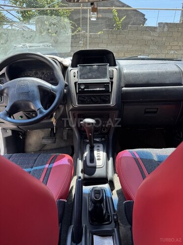 Mitsubishi Pajero io 1999, 237,000 km - 2.0 l - Bakı