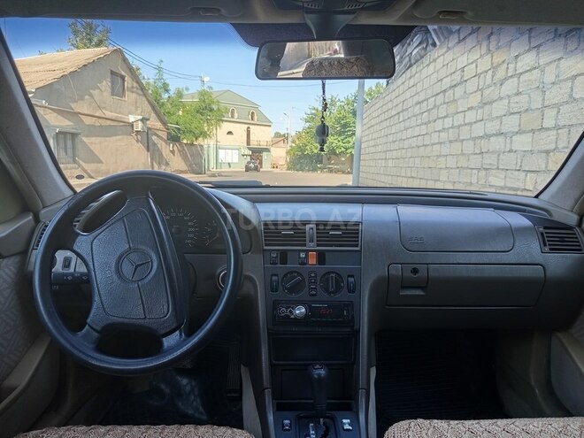 Mercedes C 180-3