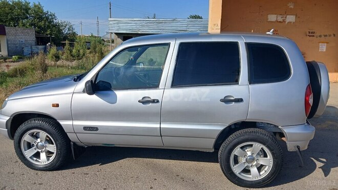 Chevrolet Niva 2008, 123,456 km - 1.7 л - Goranboy
