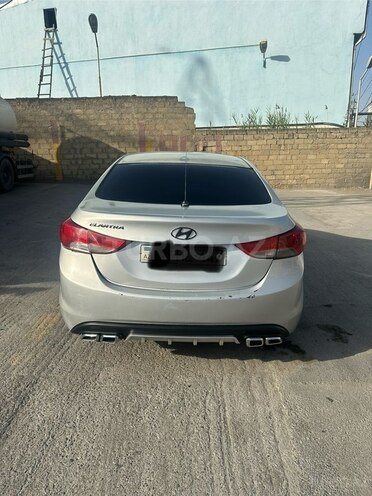 Hyundai Elantra 2011, 337,800 km - 1.6 л - Bakı
