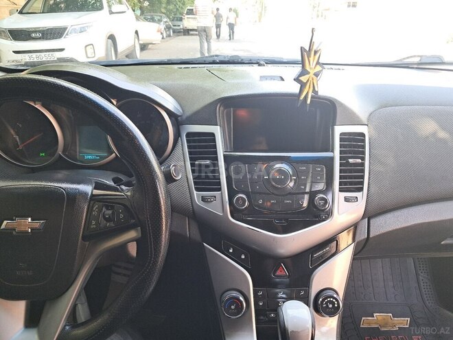 Chevrolet Cruze 2012, 320,000 km - 1.4 l - Qazax