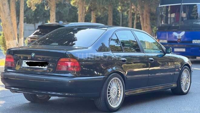 BMW 528 1997, 254,152 km - 2.8 л - Xırdalan