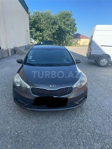 Kia Cerato 2013, 355,457 km - 1.8 l - Qusar