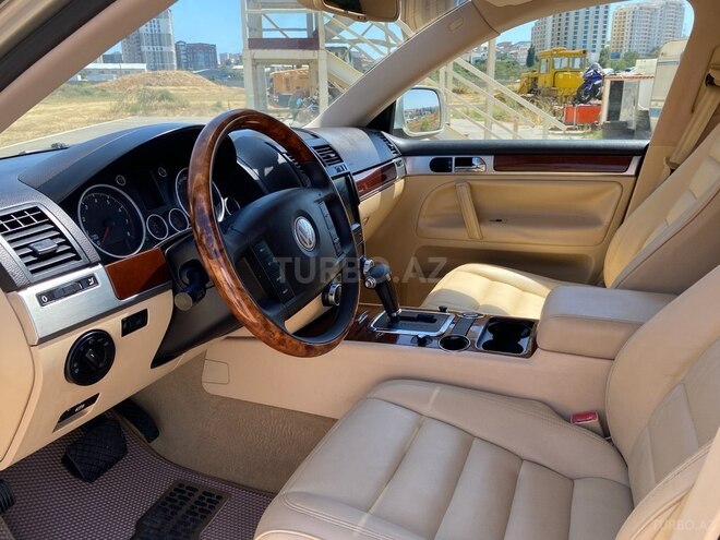 Volkswagen Touareg 2005, 246,000 km - 3.2 л - Bakı