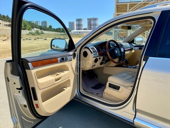 Volkswagen Touareg 2005, 246,000 km - 3.2 л - Bakı