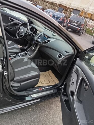 Hyundai Elantra 2015, 110,000 km - 1.8 л - Bakı