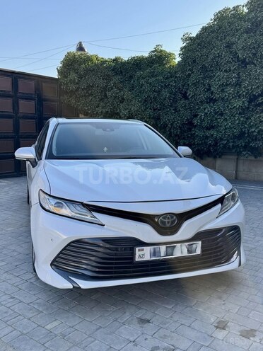 Toyota Camry-1