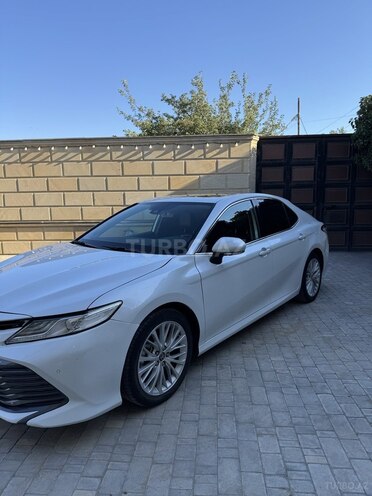 Toyota Camry-6