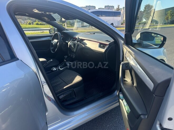 Skoda Octavia 2015, 243,323 km - 1.4 l - Bakı