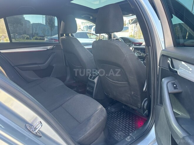 Skoda Octavia 2015, 243,323 km - 1.4 l - Bakı