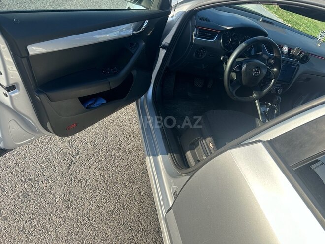 Skoda Octavia 2015, 243,323 km - 1.4 l - Bakı