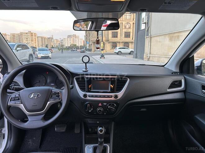 Hyundai Accent 2019, 120,000 km - 1.6 l - Bakı