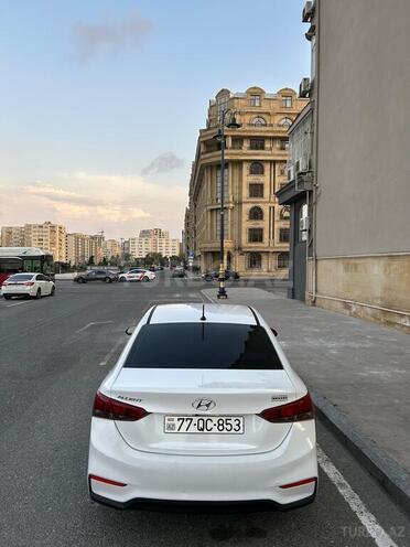 Hyundai Accent 2019, 120,000 km - 1.6 l - Bakı