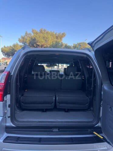 Toyota Land Cruiser Prado-6