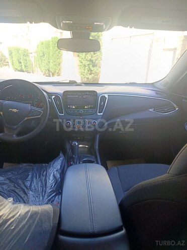 Chevrolet Malibu-8