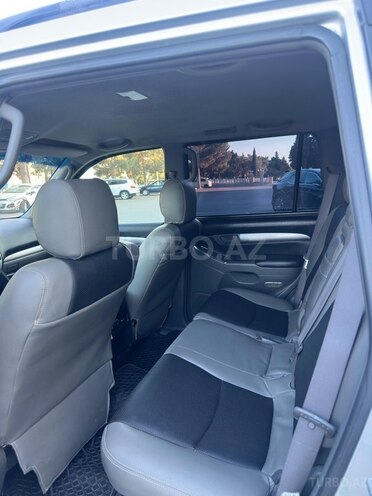 Toyota Land Cruiser Prado-9