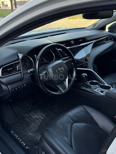 Toyota Camry-8